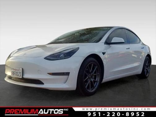 2022 Tesla Model 3 Standard Range