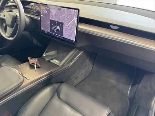 2022 Tesla Model S Base
