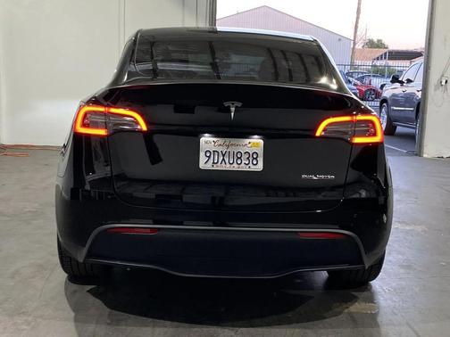 2023 Tesla Model Y Performance Dual Motor All-Wheel Drive