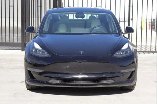 2022 Tesla Model 3 Standard Range