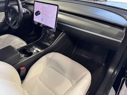 2018 Tesla Model 3 Standard