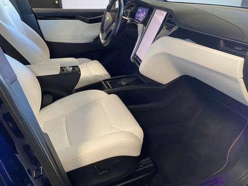 2018 Tesla Model X 75D