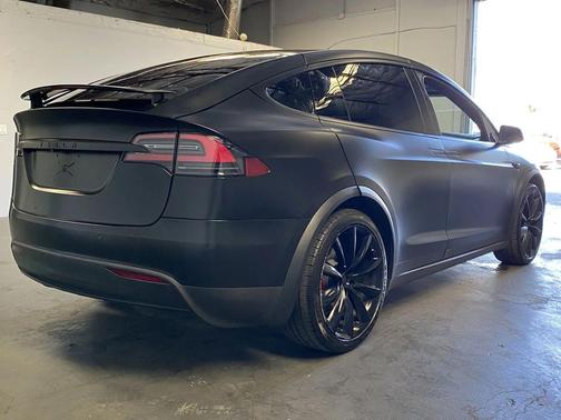 2018 Tesla Model X 75D