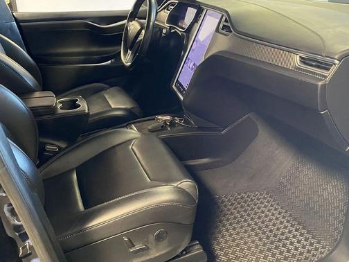 2018 Tesla Model X 75D