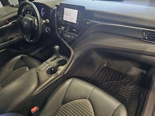 Predawn Gray Mica 2022 Toyota Camry SE