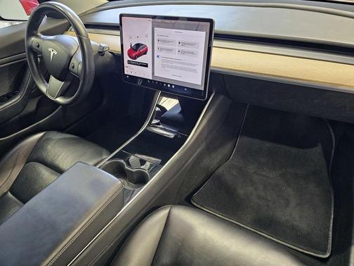 Red Multi-Coat 2018 Tesla Model 3 Long Range