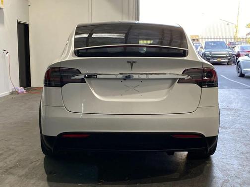 2018 Tesla Model X 75D