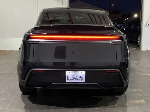 2026 Tesla Model Y Long Range