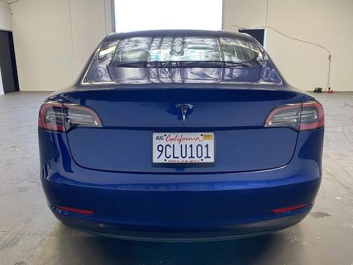 2022 Tesla Model 3 Standard Range