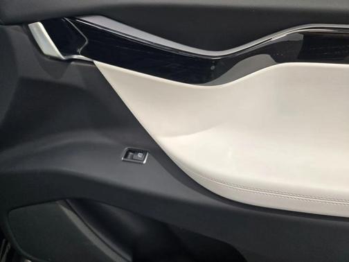 Solid Black 2020 Tesla Model X Long Range Plus***WHITE INTERIOR 6 SEATER***