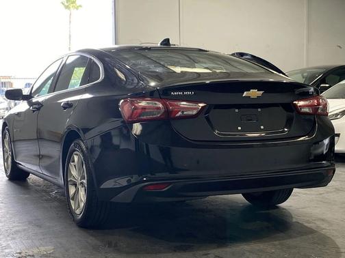 2021 Chevrolet Malibu FWD LT