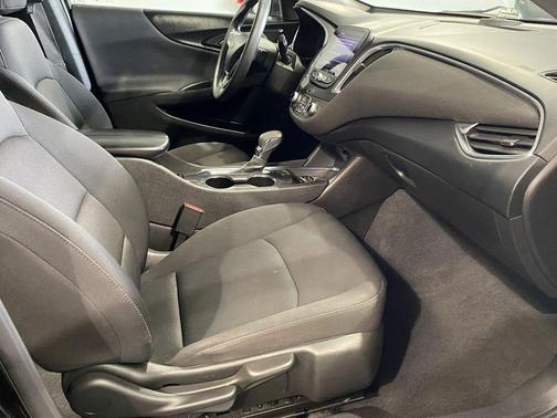 2021 Chevrolet Malibu FWD LT
