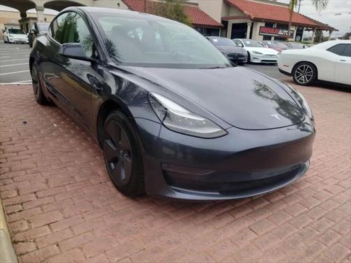 2022 Tesla Model 3 Standard Range