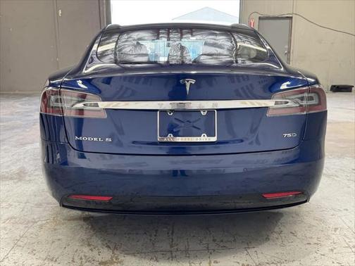 2017 Tesla Model S 75D