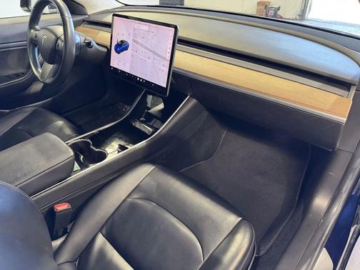 2017 Tesla Model 3 Long Range