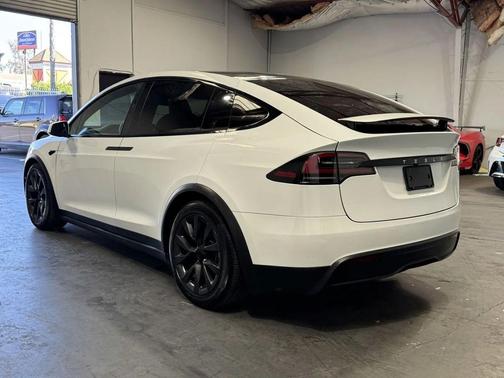 2023 Tesla Model X 