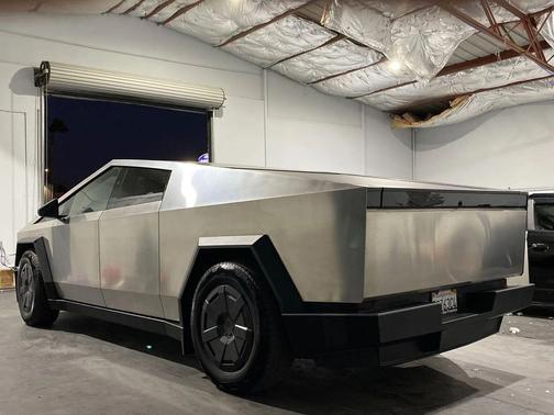 2024 Tesla Cybertruck All-Wheel Drive