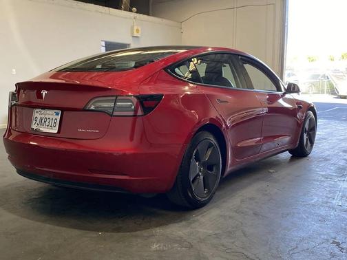 2021 Tesla Model 3 Long Range