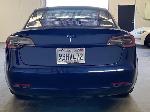 2022 Tesla Model 3 Standard Range