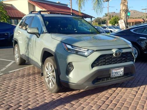 2022 Toyota RAV4 XLE Premium