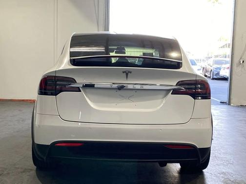 2018 Tesla Model X P100D