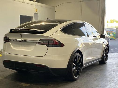 2018 Tesla Model X P100D