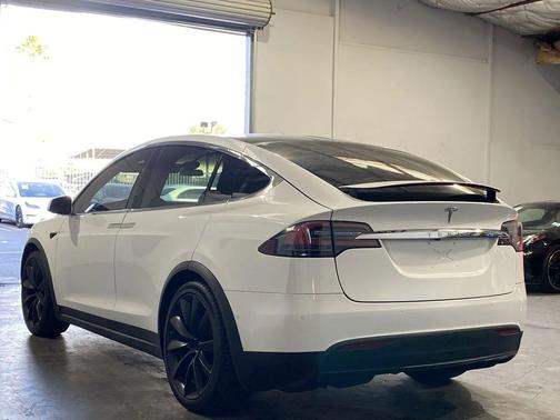 2018 Tesla Model X P100D
