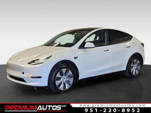 2023 Tesla Model Y Base