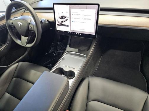 2023 Tesla Model Y Base