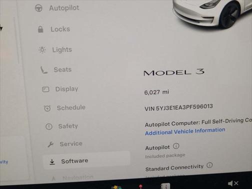 2023 Tesla Model 3 Standard Range