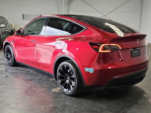 2024 Tesla Model Y Long Range Dual Motor All-Wheel Drive
