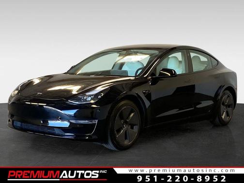2022 Tesla Model 3 Standard Range