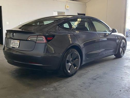 2023 Tesla Model 3 Standard Range
