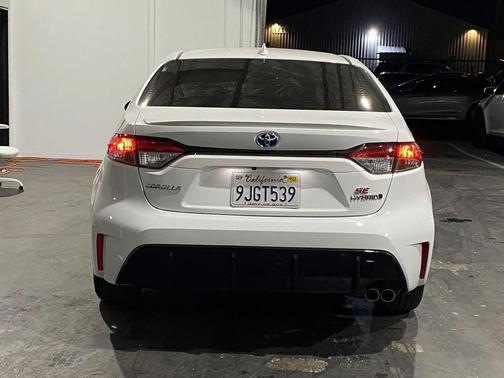2024 Toyota Corolla Hybrid SE