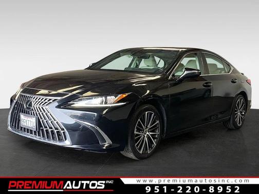 2023 Lexus ES 300h Base