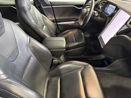 2015 Tesla Model S 85D