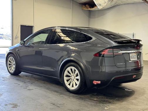 2018 Tesla Model X 75D