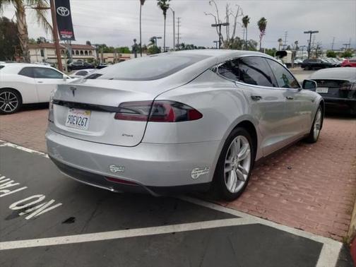 2013 Tesla Model S Performance