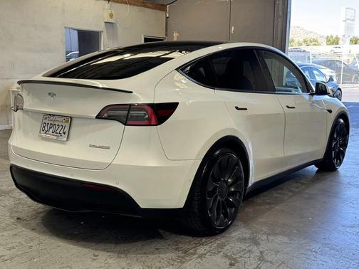 2020 Tesla Model Y PERFORMANCE
