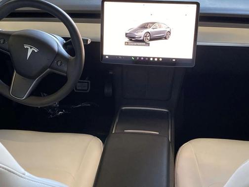 2022 Tesla Model 3 Standard Range