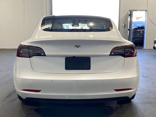 2022 Tesla Model 3 Standard Range