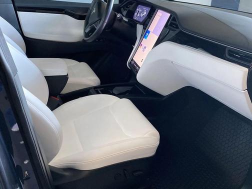 2020 Tesla Model X Long Range Plus Dual Motor All-Wheel Drive