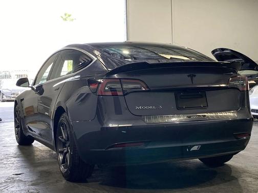 2018 Tesla Model 3 Standard