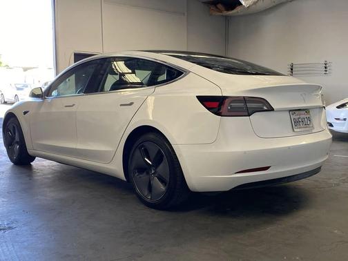 2018 Tesla Model 3 Mid Range