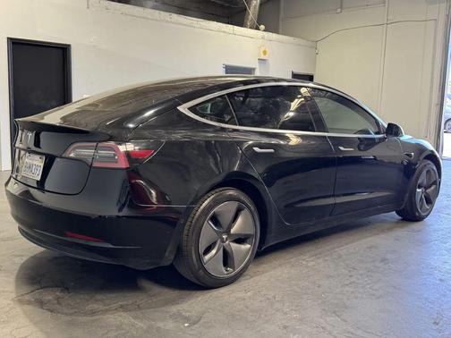2018 Tesla Model 3 Standard