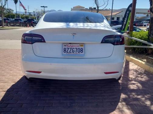 2022 Tesla Model 3 Standard Range