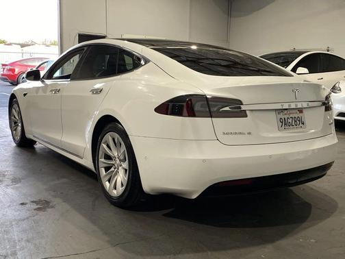 2018 Tesla Model S 75D