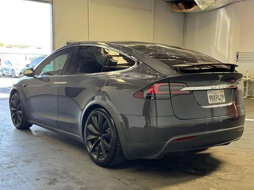 2021 Tesla Model X Long Range Plus Dual Motor All-Wheel Drive