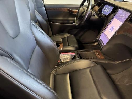 2021 Tesla Model X Long Range Plus Dual Motor All-Wheel Drive