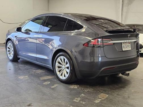 2021 Tesla Model X Long Range Plus Dual Motor All-Wheel Drive